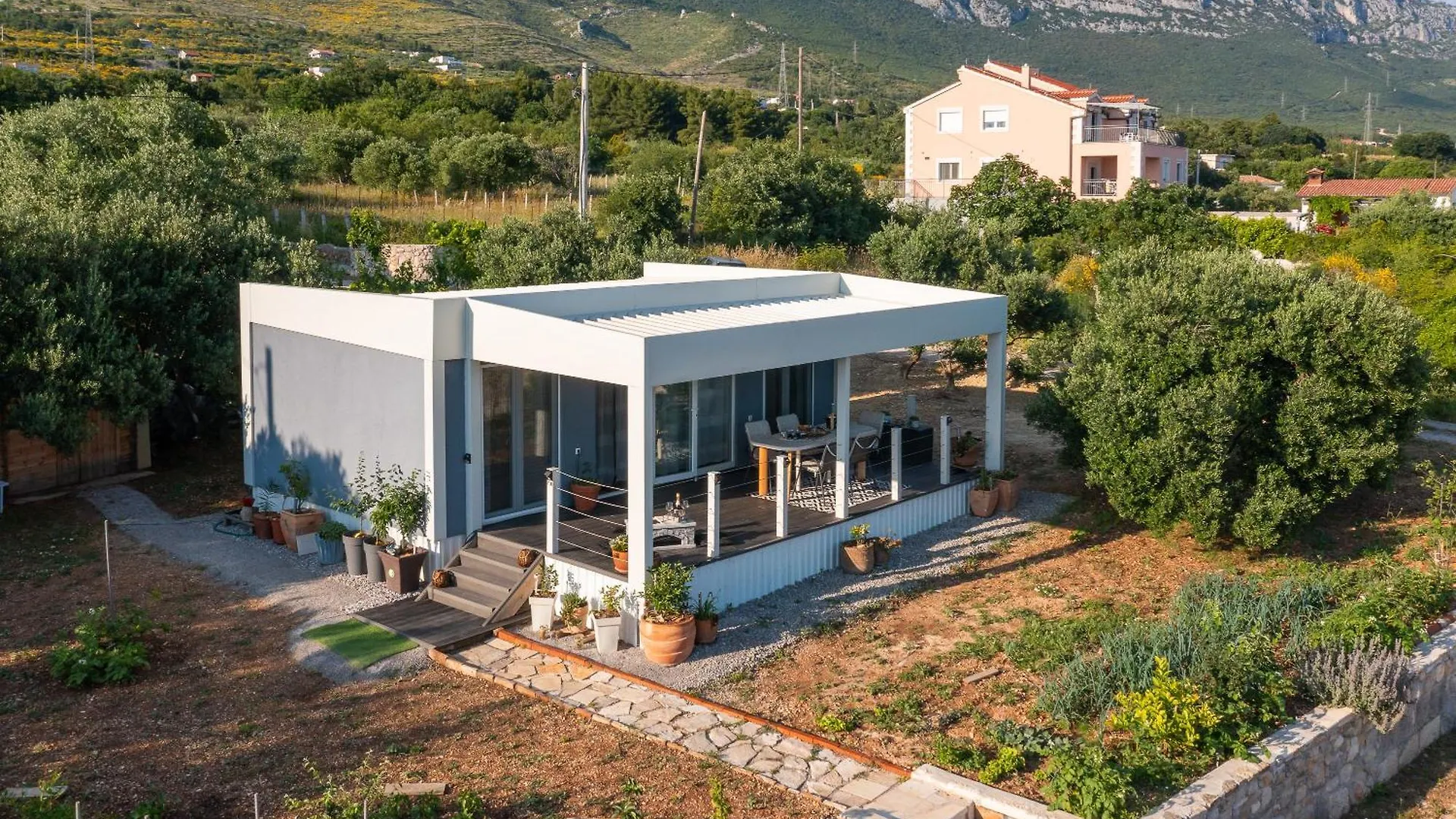 Private Holiday Resort Lumianni - 2 Houses Kaštela 別荘