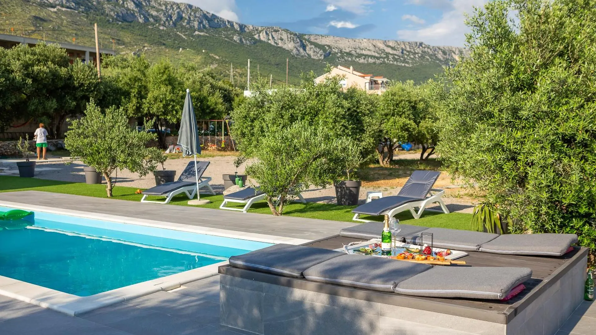 Private Holiday Resort Lumianni - 2 Houses Kaštela 別荘
